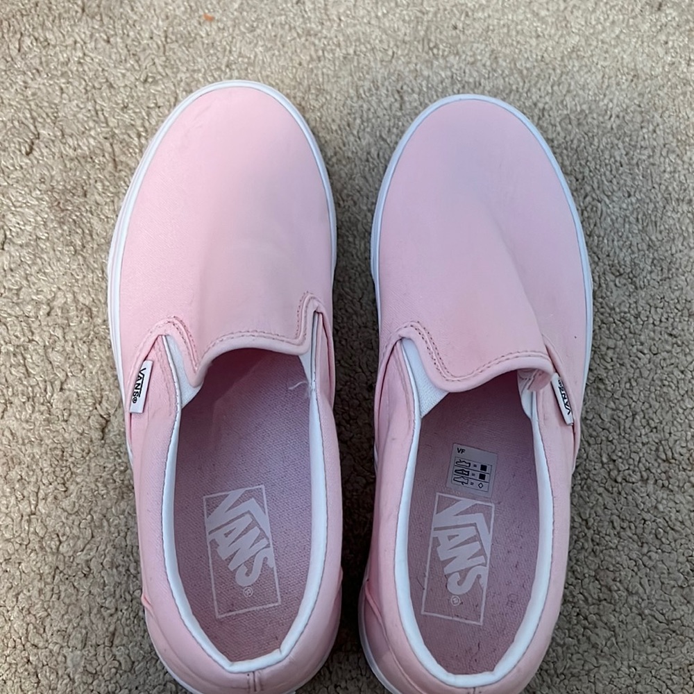 Brand new never worn vans solid pink women’s size 9